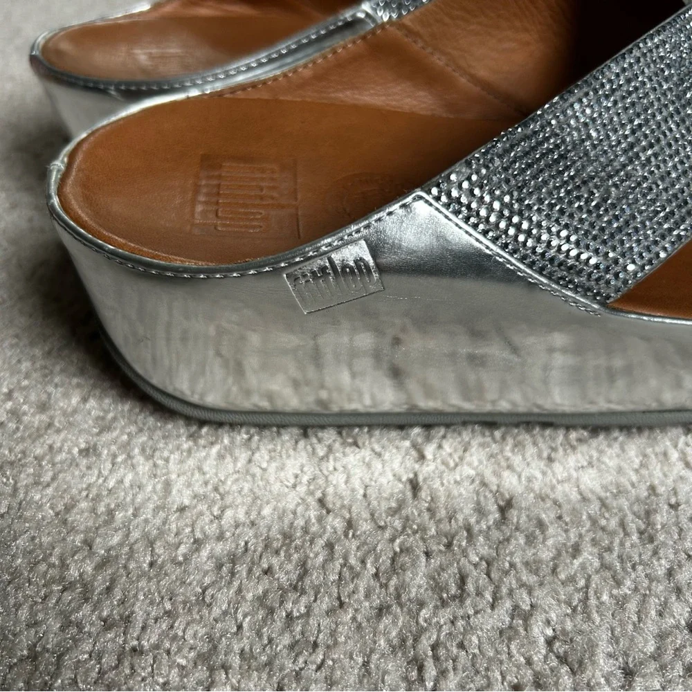 Fitflip Silver Rhinestone Wedge Thong Sandal - Women Size 6 - Picture 7 of 11